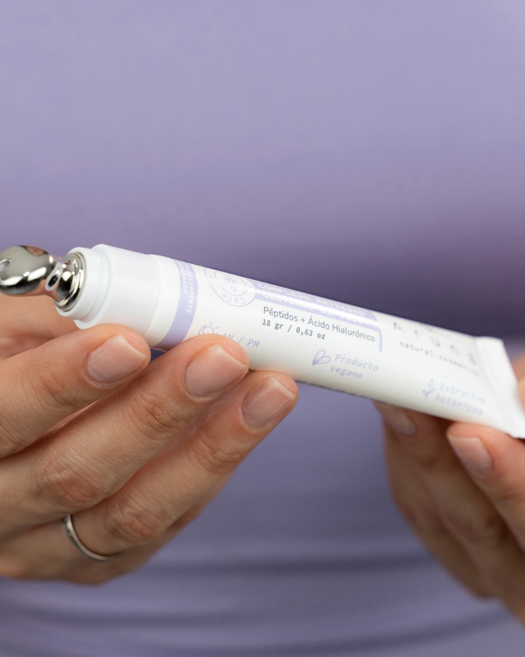 Contorno de ojos péptidos + ácido hialurónico Aruná